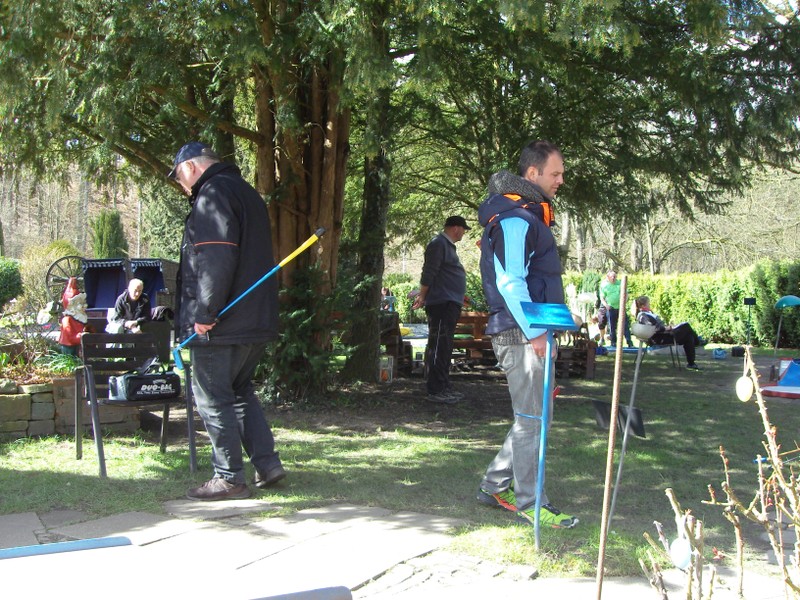 Mehr über den Artikel erfahren Halveraner Stephan Römer beim Osterturnier 2018 nicht zu schlagen