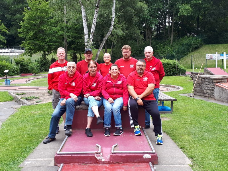 Mehr über den Artikel erfahren Kreisliga II: Wanner Minigolfer feiern Meisterschaft!