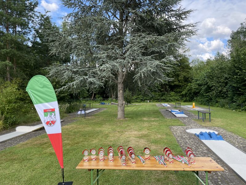 Mehr über den Artikel erfahren Westdeutsche Meisterschaft Abt. 2 am 24.07./25.07.2021 beim MGC Dormagen-Brechten